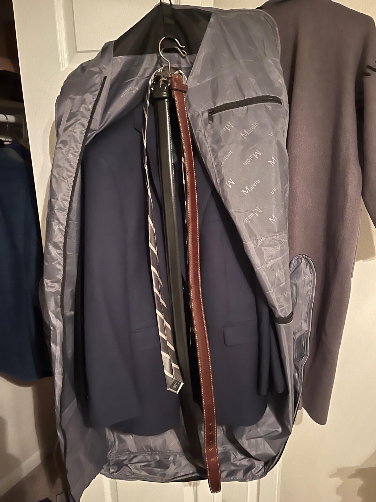 MATEIN Garment Bag for Travel, Large Carry on Garment Bags with Strap for Business, Waterproof Hanging Suit Luggage Bag for Men Women, Wrinkle Free customer photo 2