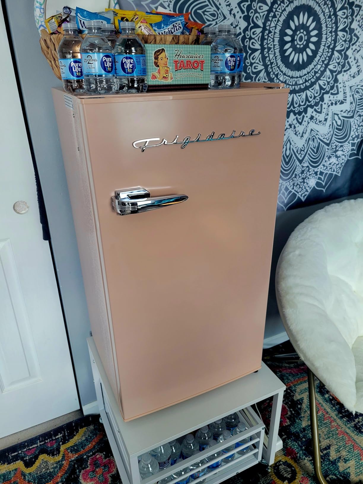 Frigidaire Retro Compact Fridge with Chiller, 3.2 cu ft Countertop Fridge with Built-In Bottle Opener, Compact Refrigerator for Office, Bedroom, Dorm Room or Cabin - 16.5