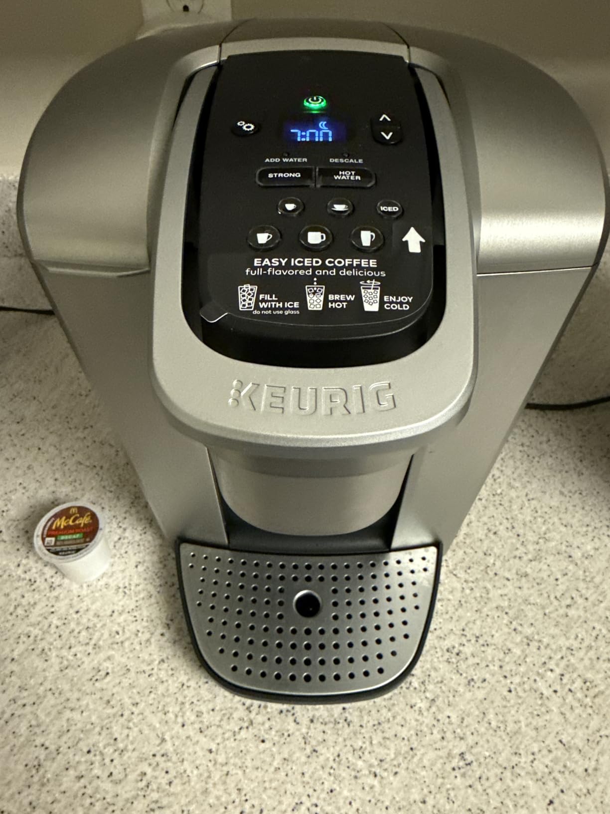 Keurig K-Elite Single Serve K-Cup Pod Coffee Maker, with Strength and Temperature Control, Iced Coffee Capability, 8 to 12oz Brew Size, Programmable, Brushed Gold customer photo 2