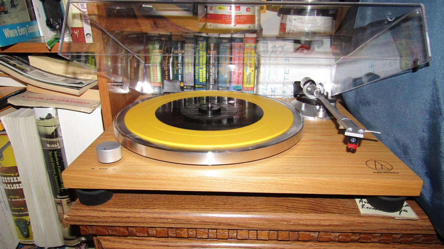 Audio-Technica AT-LPW40WN Fully Manual Belt-Drive Turntable with Carbon-Fiber Tonearm Walnut customer photo 2