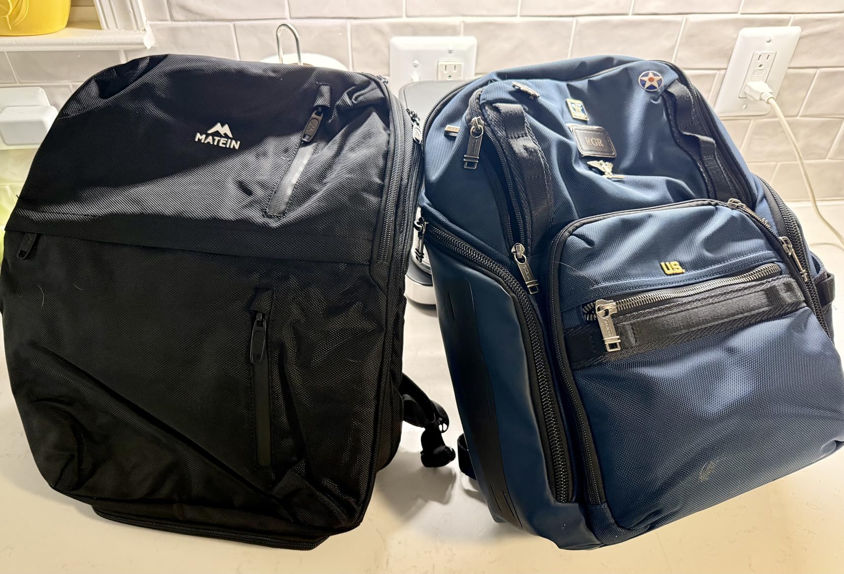 MATEIN Carry on Backpack, 40L Flight Approved Large Travel Laptop Backpack, 17 Inch Water Resistant Computer Daypack College Weekender Bag customer photo 2