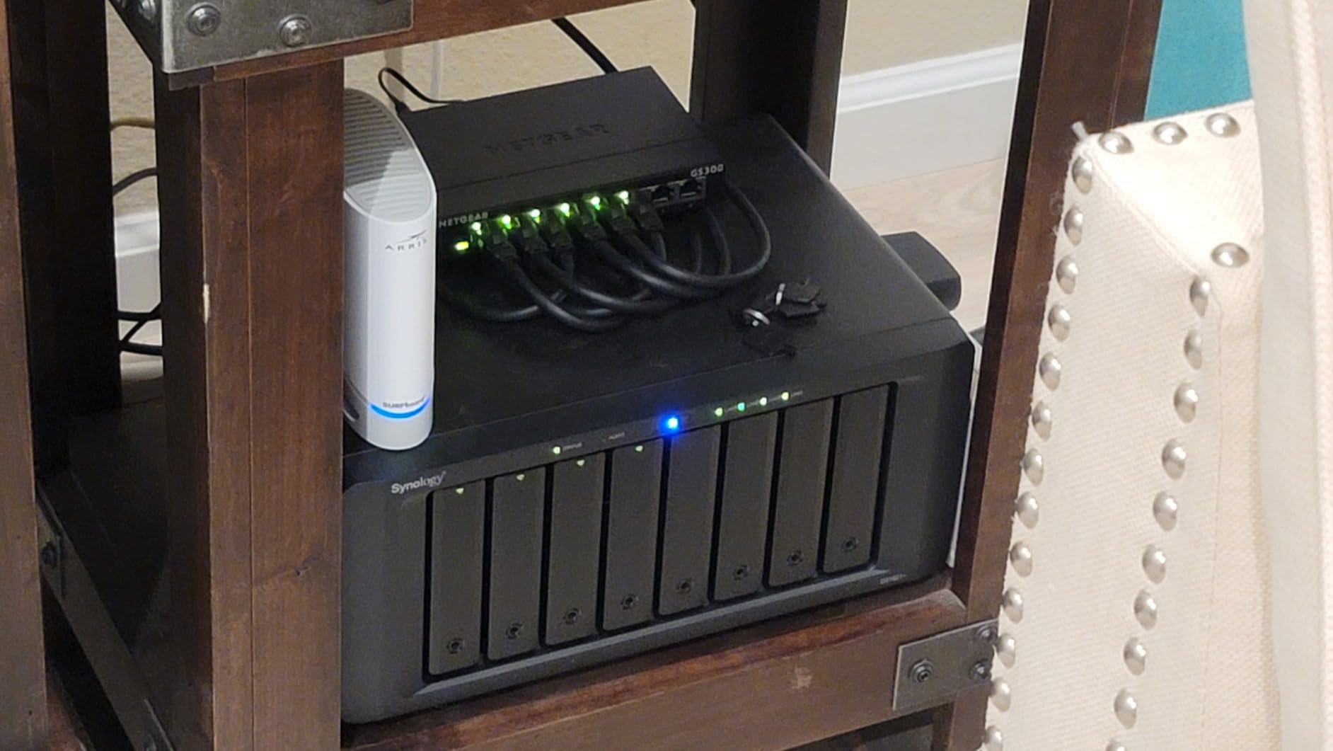 NETGEAR 8-Port Gigabit Ethernet Unmanaged Network Switch (GS308) customer photo 2