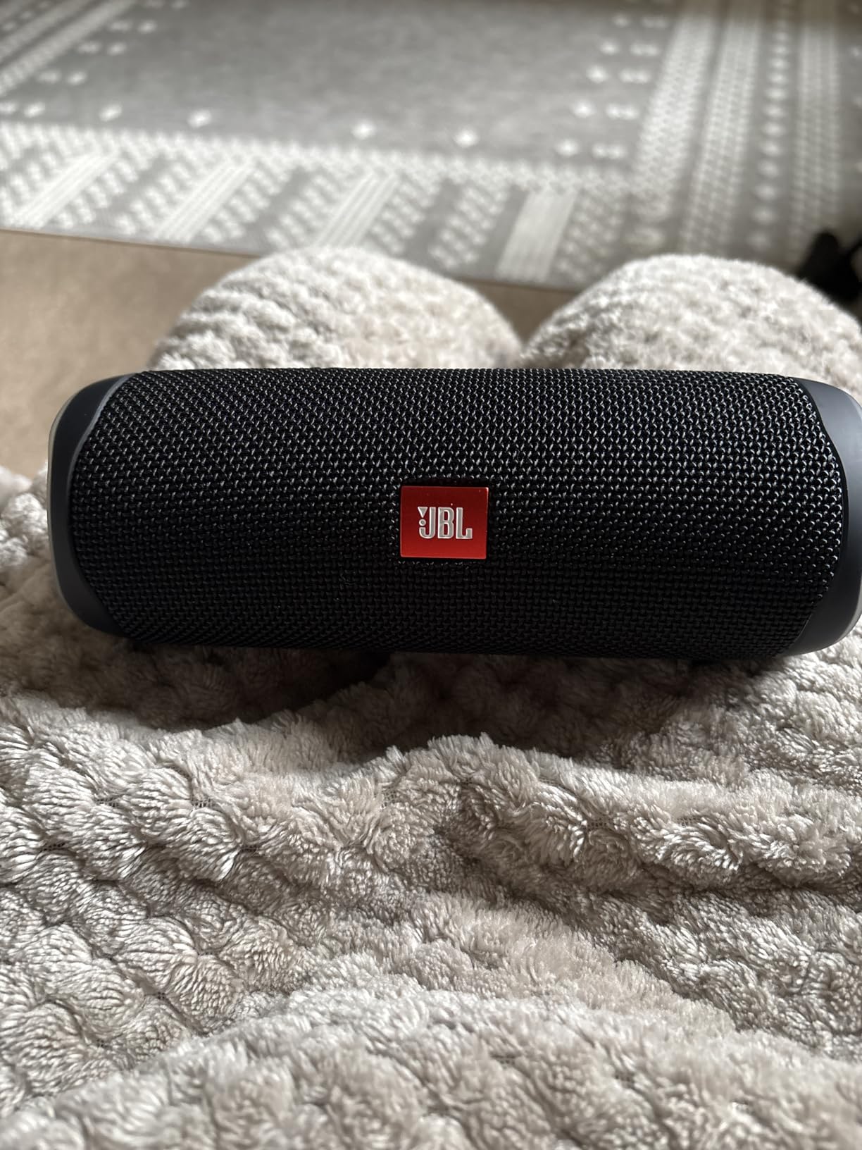 JBL FLIP 5, Waterproof Portable Bluetooth Speaker, Blue, 3.6 x 3.6 x 8.5 customer photo 1