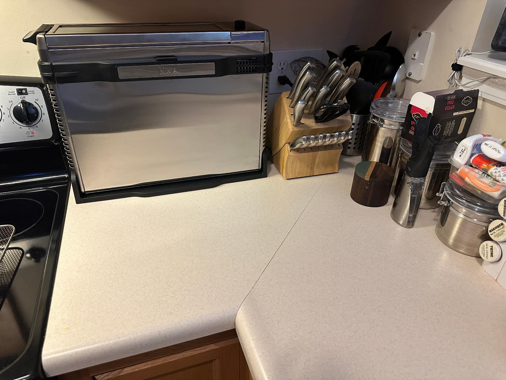 Ninja Digital Air Fryer & Toaster Oven | 8-in-1 Functionality | Flip-Up Design | XL Capacity | 1800 Watt | Silver | SP101 customer photo 2