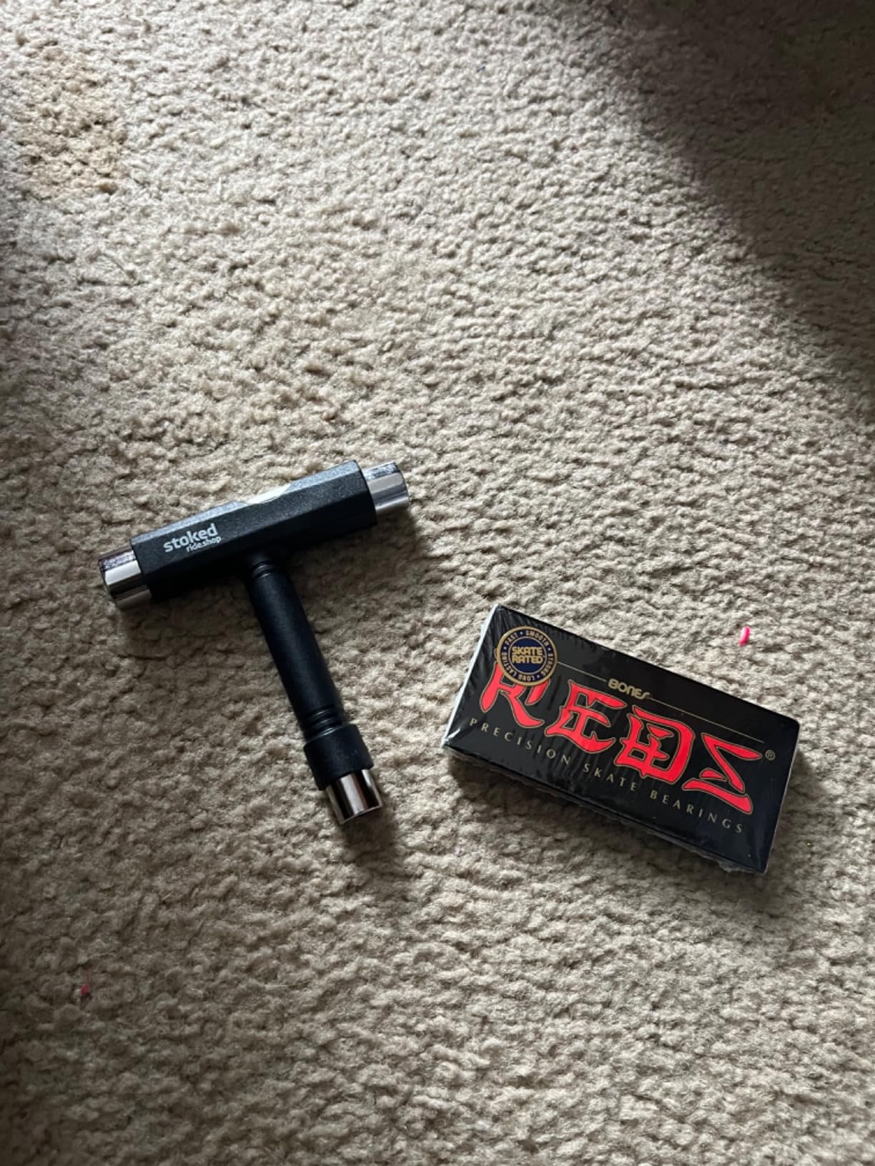 Bones Reds Bearings 8-Pack for Skateboards, Longboards, Scooters, Spinners (8-Pack W/Tool) customer photo 1