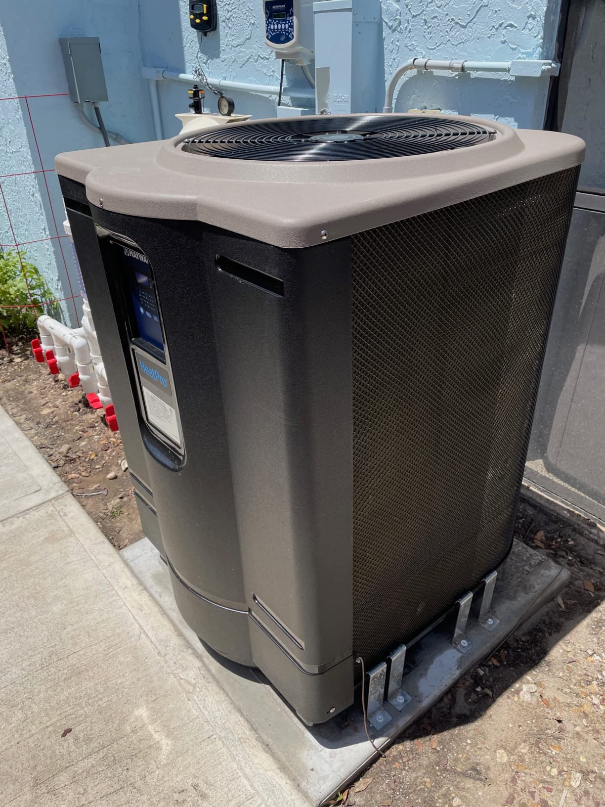 Hayward W3HP21404T HeatPro 140,000 BTU Pool Heat Pump for In-Ground Pools customer photo 1