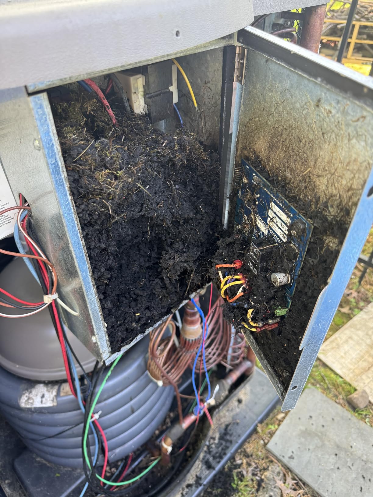 Hayward W3HP21404T HeatPro 140,000 BTU Pool Heat Pump for In-Ground Pools customer photo 2