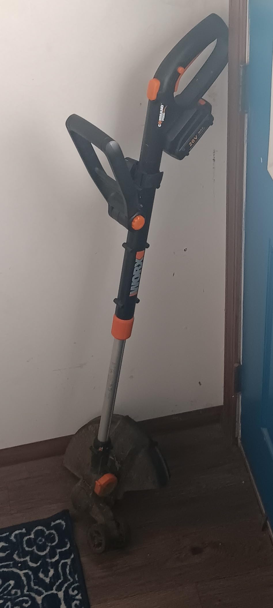 WORX Cordless String Trimmer & Lawn Edger, 12'' Electric Weed Wacker with 4.6 LBS, 20V Weed Eater with 90° Pivoting Head, Batteries & Charger Not Included, WG170.9 customer photo 1