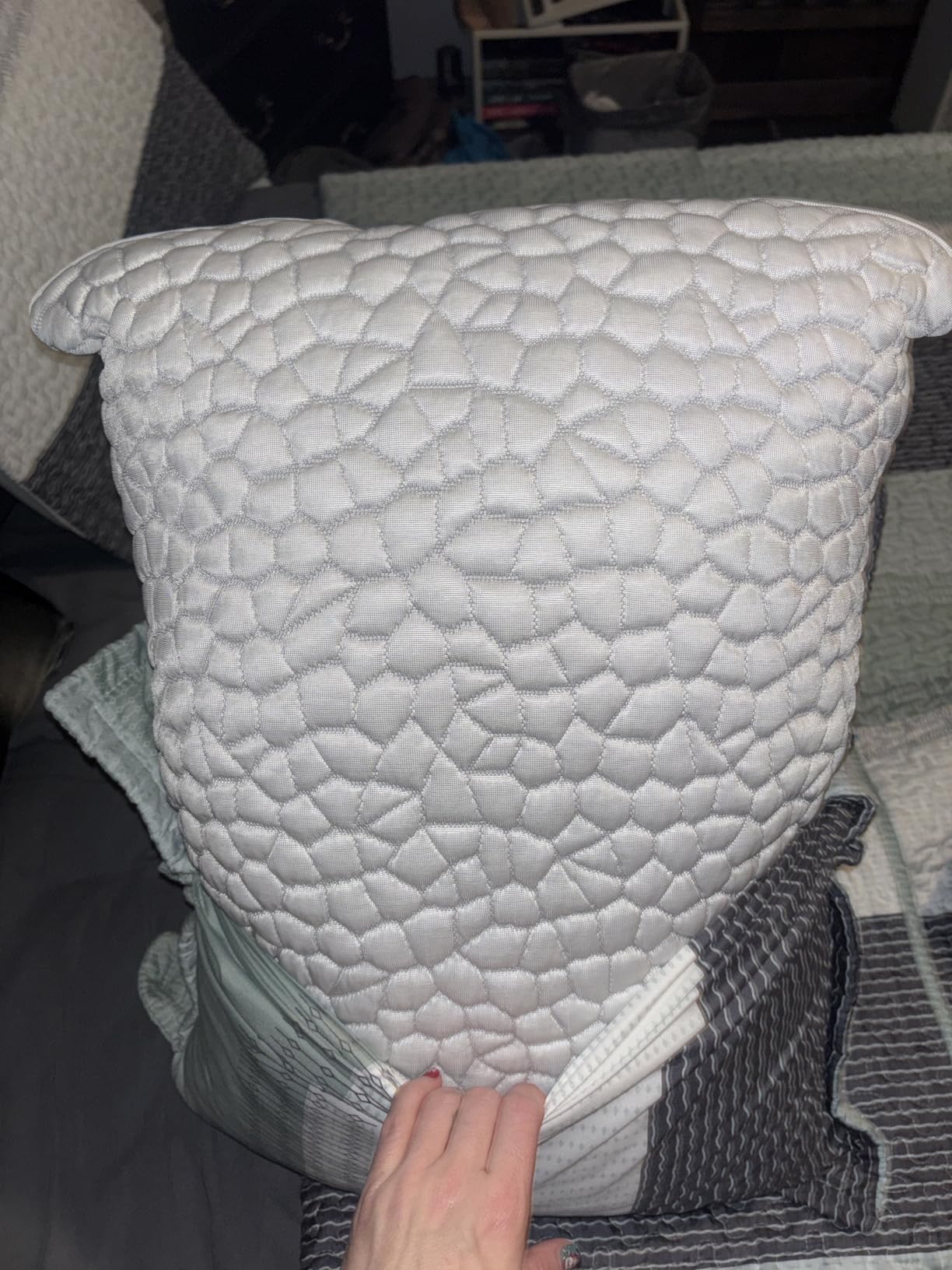 Cooling Pillow Queen Size Set of 2, Adjustable Bed Pillows for Sleeping, Luxury Shredded Memory Foam Pillows 2 Pack,Soft Yet Supportive Firm Pillow for Side,Back,Stomach Sleepers,Gifts for Hot Sleeper customer photo 2