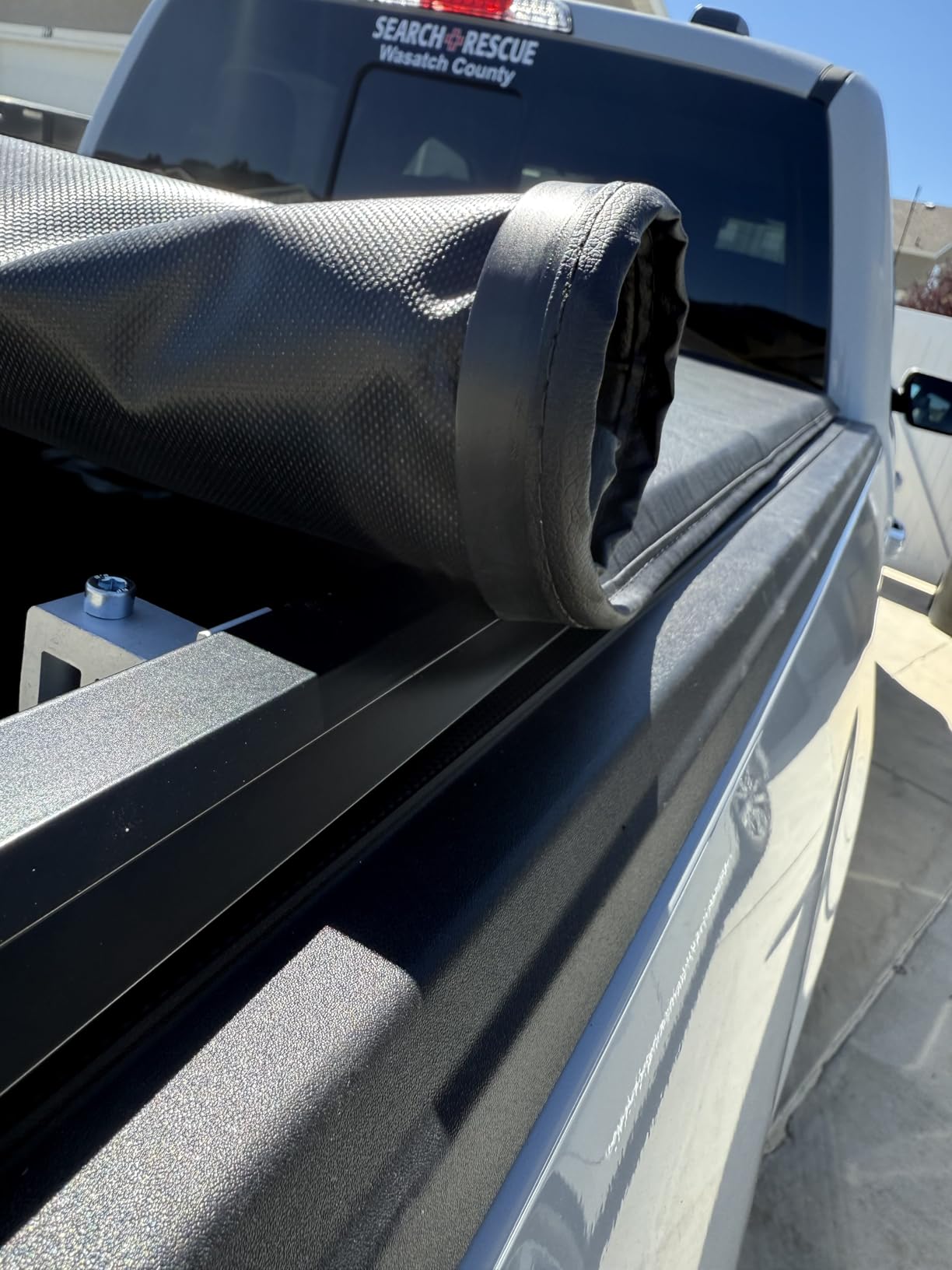 X XCOVER Soft Locking Roll Up Truck Bed Tonneau Cover, Compatible with 2015-2025 F150, 2022-2025 F150 Lightning Pickup 5.6 Ft Bed customer photo 2