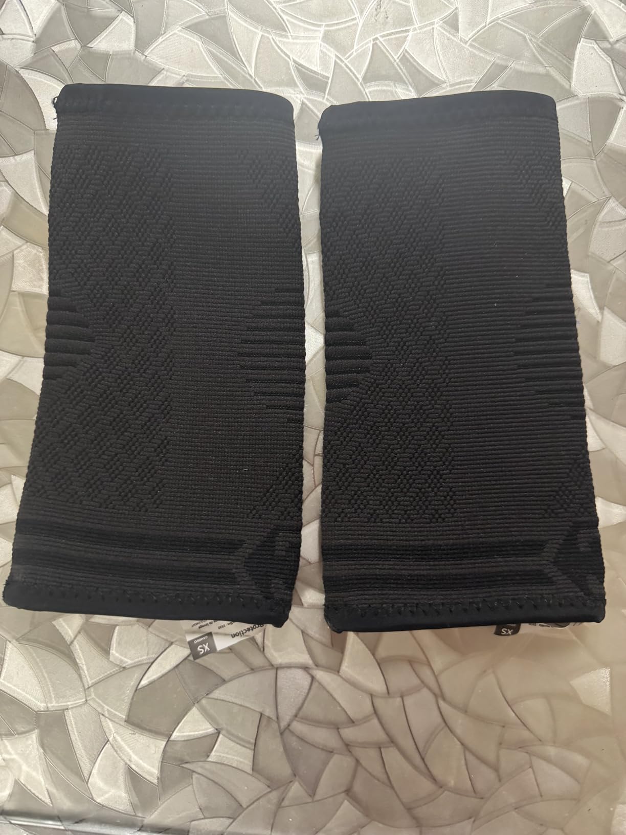 CAMBIVO 2 Pack Elbow Brace for Tendonitis, Tennis Elbow Compression Support Sleeve for Golfers Elbow Pain Relief, Arthritis, Bursitis customer photo 2