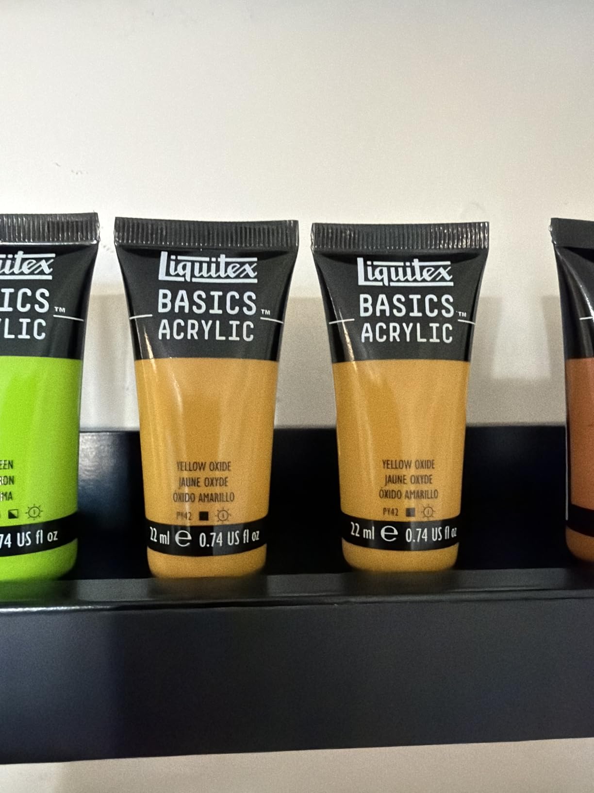 Liquitex BASICS Acrylic Paint Set, 12 x 22ml (0.74-oz) Tube Paint Set customer photo 2