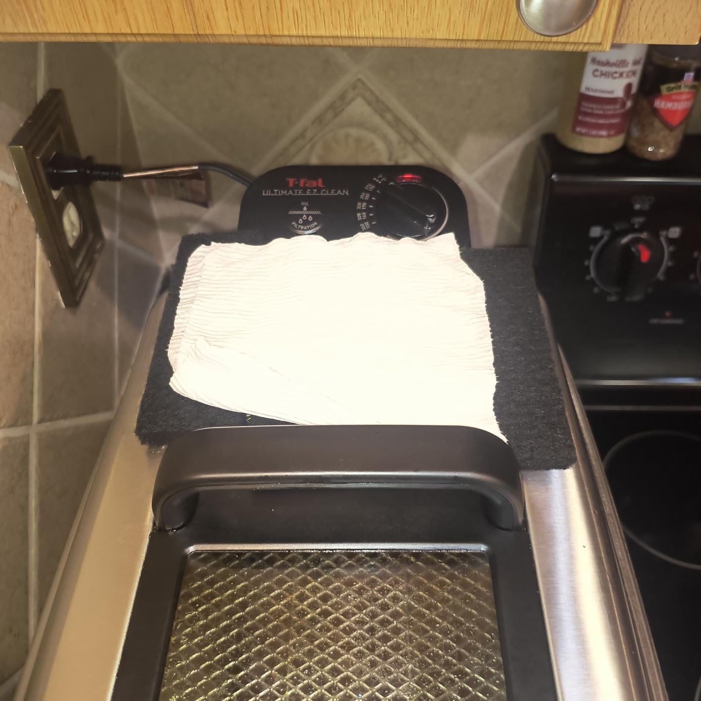 T-fal Deep Fryer with Basket, Electrics Stainless Steel 3.5 Liter Oil Capacity, 2.6 Pound Food Capacity 1800 Watts Easy Clean, Temp Control, Digital Timer, Oil Filtration, Dishwasher Safe Parts Silver customer photo 2