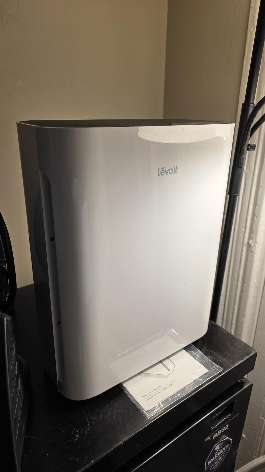 Levoit Vital 100 Air Purifier for Home Bedroom, Quiet Clean with Washable Pre-Filter for Dander, Smoke, Dust, Pollen, AHAM Verifide, Odor Eliminators for Medium Sized Rooms, Pet Hair Remover, White customer photo 2