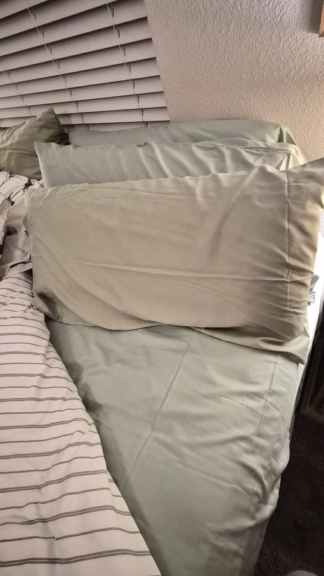 Bedsure King Size Sheet Set, Cooling Sheets, Rayon Derived from Bamboo, Deep Pocket Up to 16