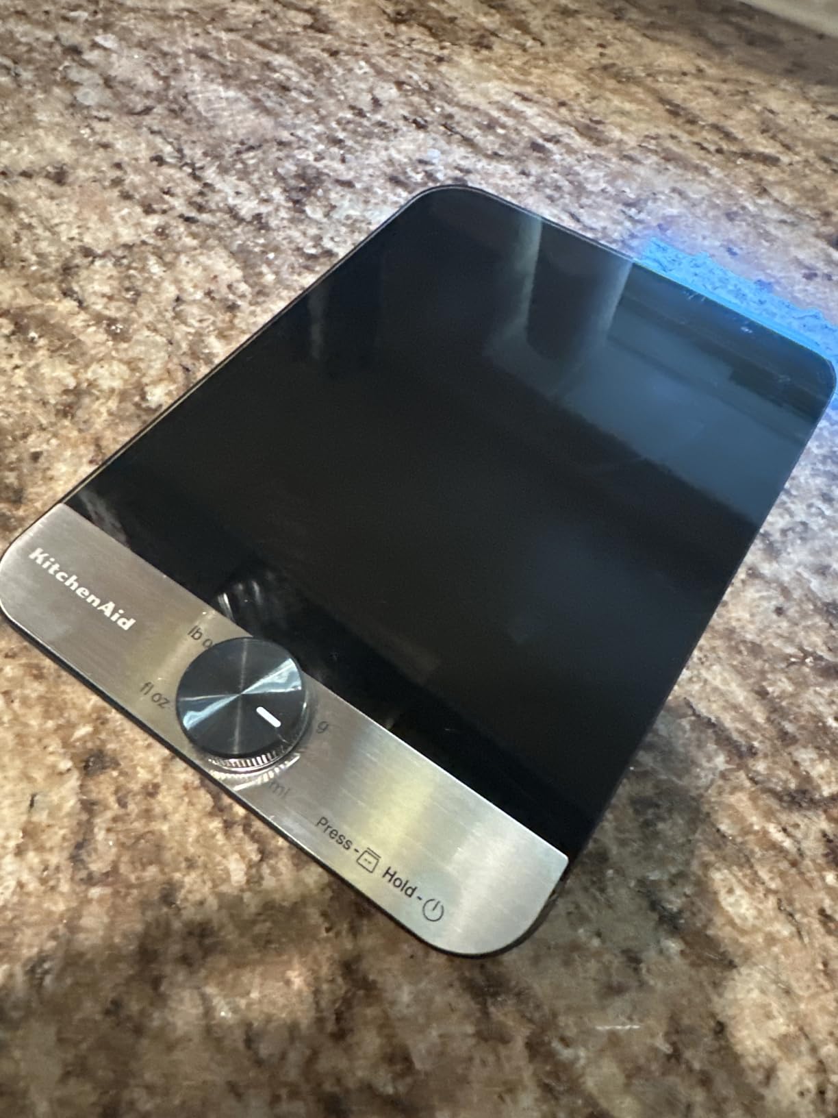 KitchenAid KQ908 Glass Surface 11 Pound Capacity Digital Kitchen and Food Scale, Black customer photo 1