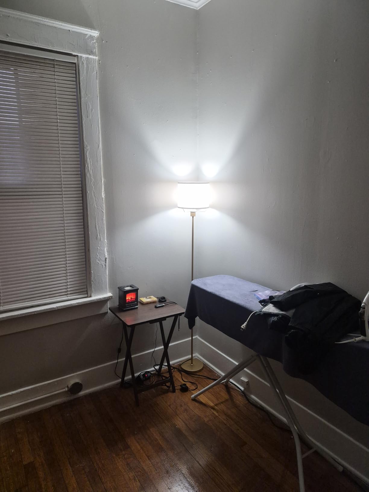 Modern Floor Lamp Simple Design with White Shade & Foot Pedal Switch customer photo 1