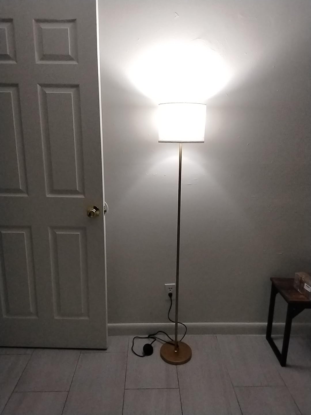 Modern Floor Lamp Simple Design with White Shade & Foot Pedal Switch customer photo 2