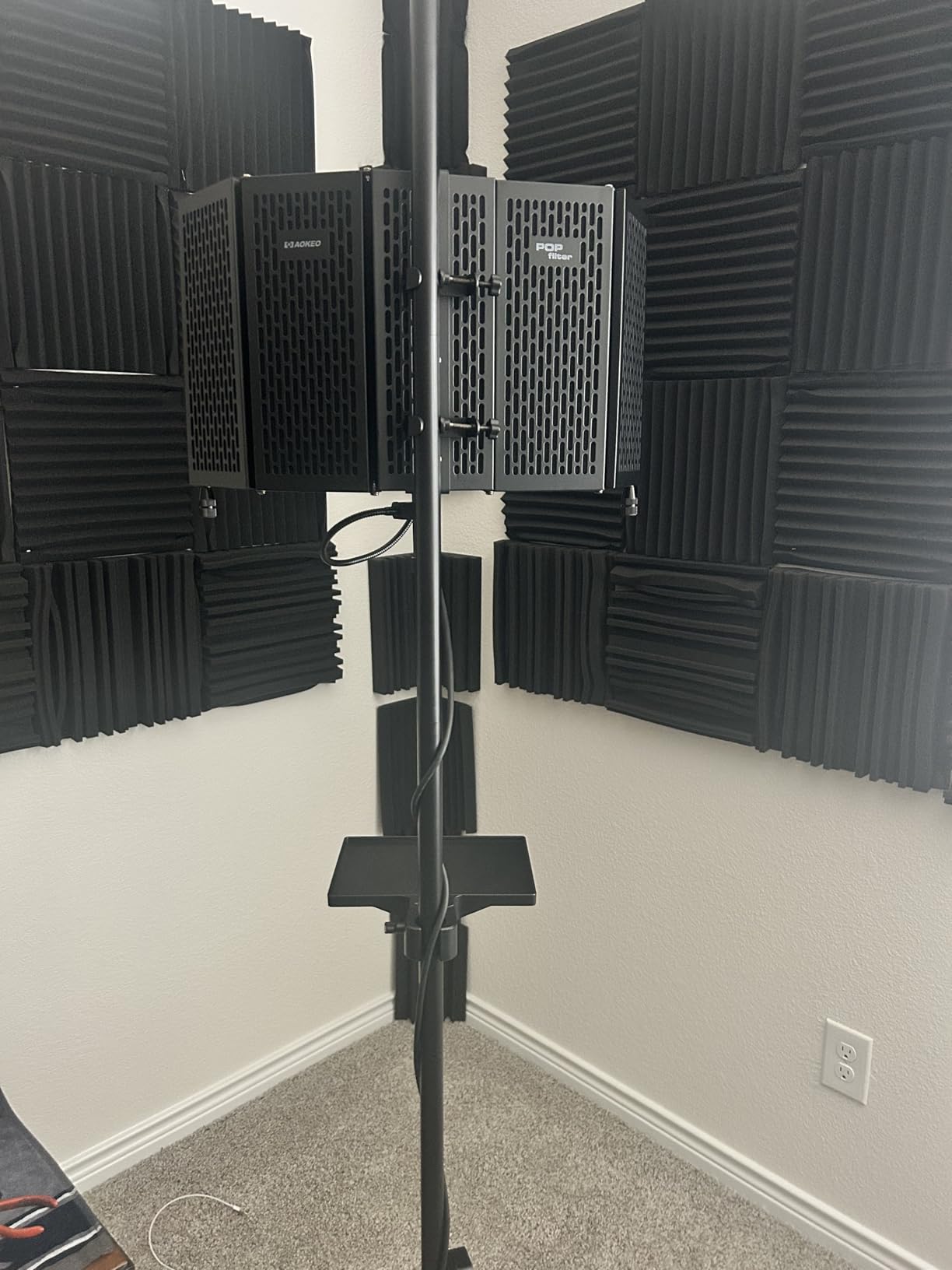 Aokeo Studio Recording Microphone Isolation Shield with Pop Filter & Tripod Stand,High Density Absorbent Foam to Filter Vocal,Foldable Sound Shield for Blue Yeti and Condenser Microphones customer photo 1