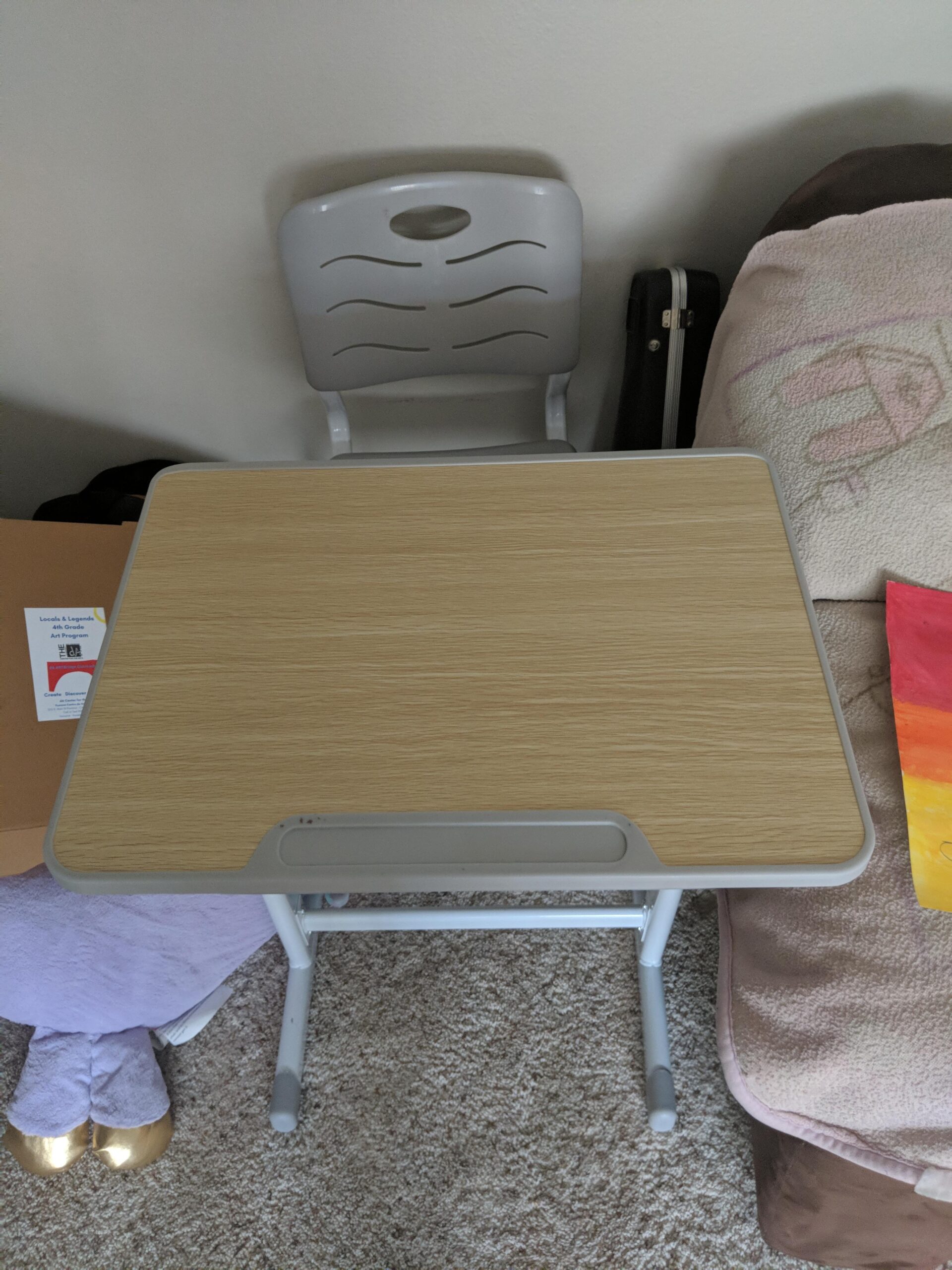 Student Desk and Chair Combo, Height Adjustable Children's Desk and Chair Workstation with Drawer, Pencil Grooves and Hanging Hooks for Home, School and Training (Light Grey&White Oak) customer photo 2