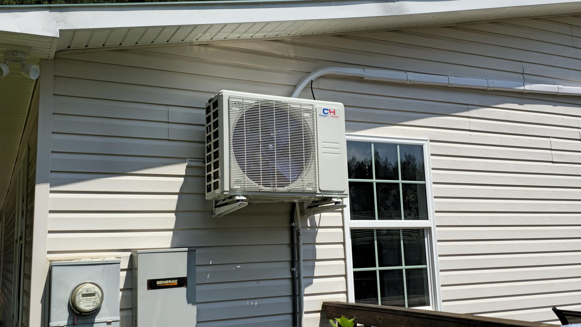Cooper & Hunter 24,000 BTU, 230V, 18 SEER2 Ductless Mini Split AC/Heating System Pre-Charged Inverter Heat Pump with 16ft Installation Kit & Smart Kit customer photo 2