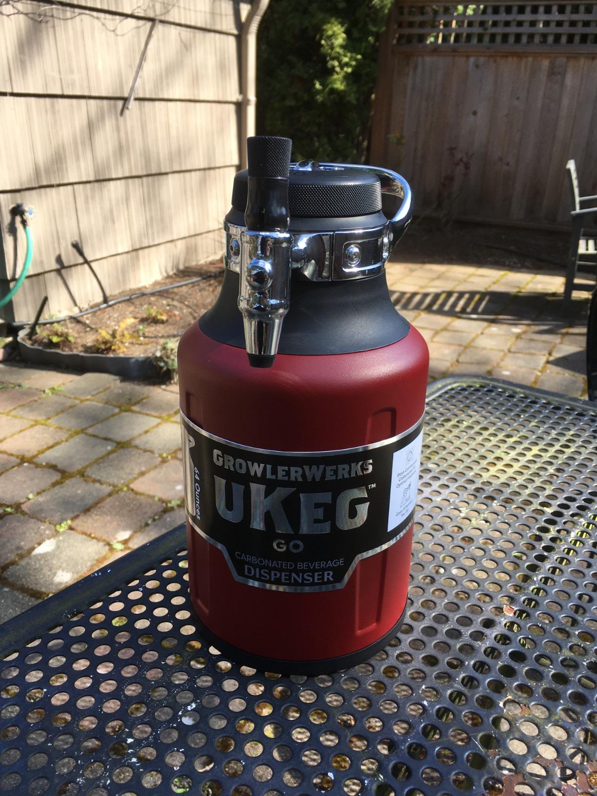 GrowlerWerks uKeg Go Carbonated Growler Beer Gift and Craft Beverage Dispenser for Beer, Soda, Cider, Kombucha and Cocktails, Amazing Gift for Beer Lovers,64 oz, Tungsten customer photo 1