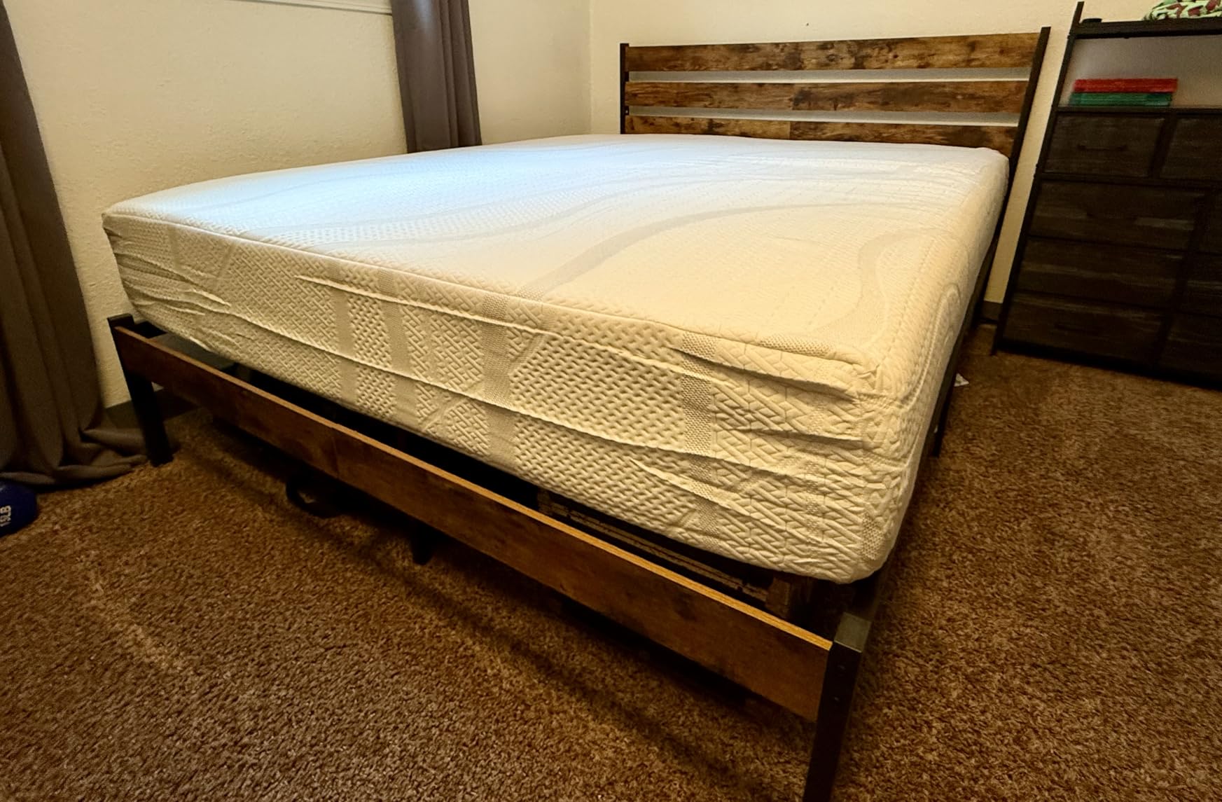 Best Choice Products 12 Inch, Green Tea Charcoal Cooling Gel Memory Foam Mattress, Fiberglass Free, 2-Layer, Breathable - Queen, Medium Firm customer photo 1