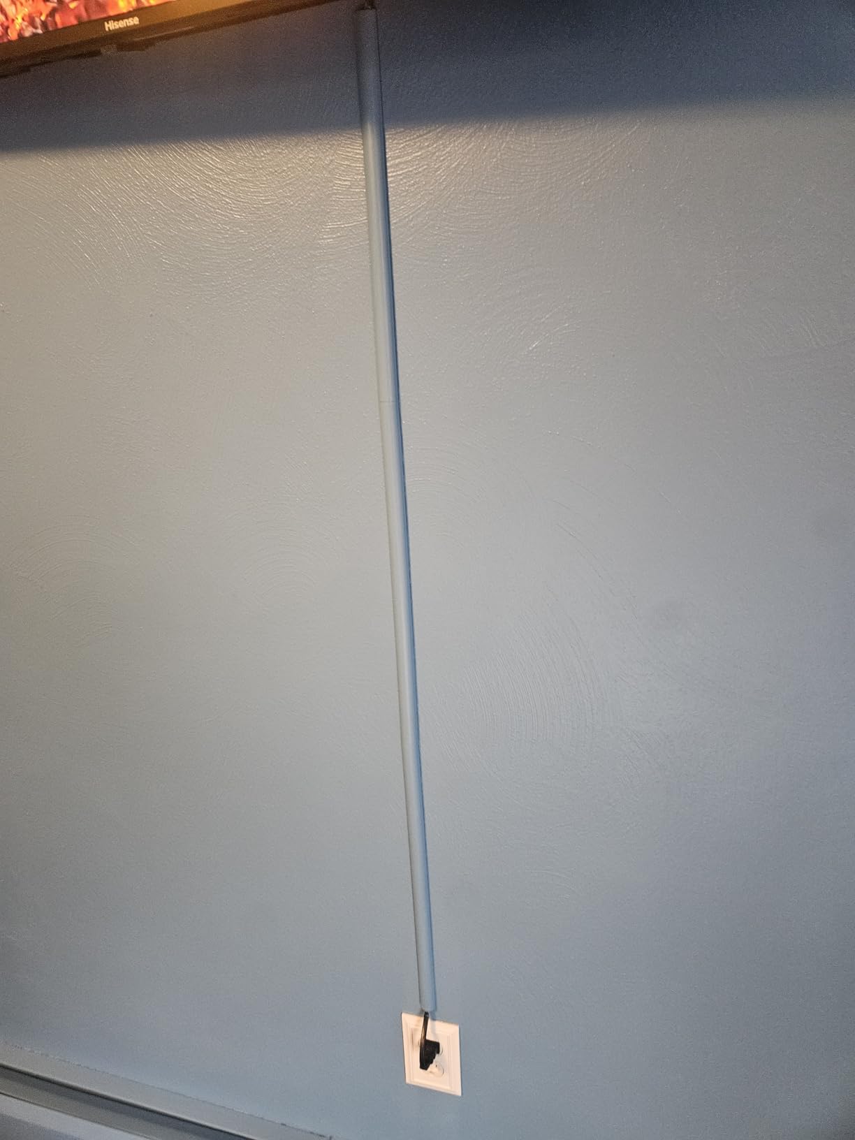 D-Line 157in Cord Cover Kit, Self-Adhesive Wire Hiders, Paintable Cable Raceway customer photo 1