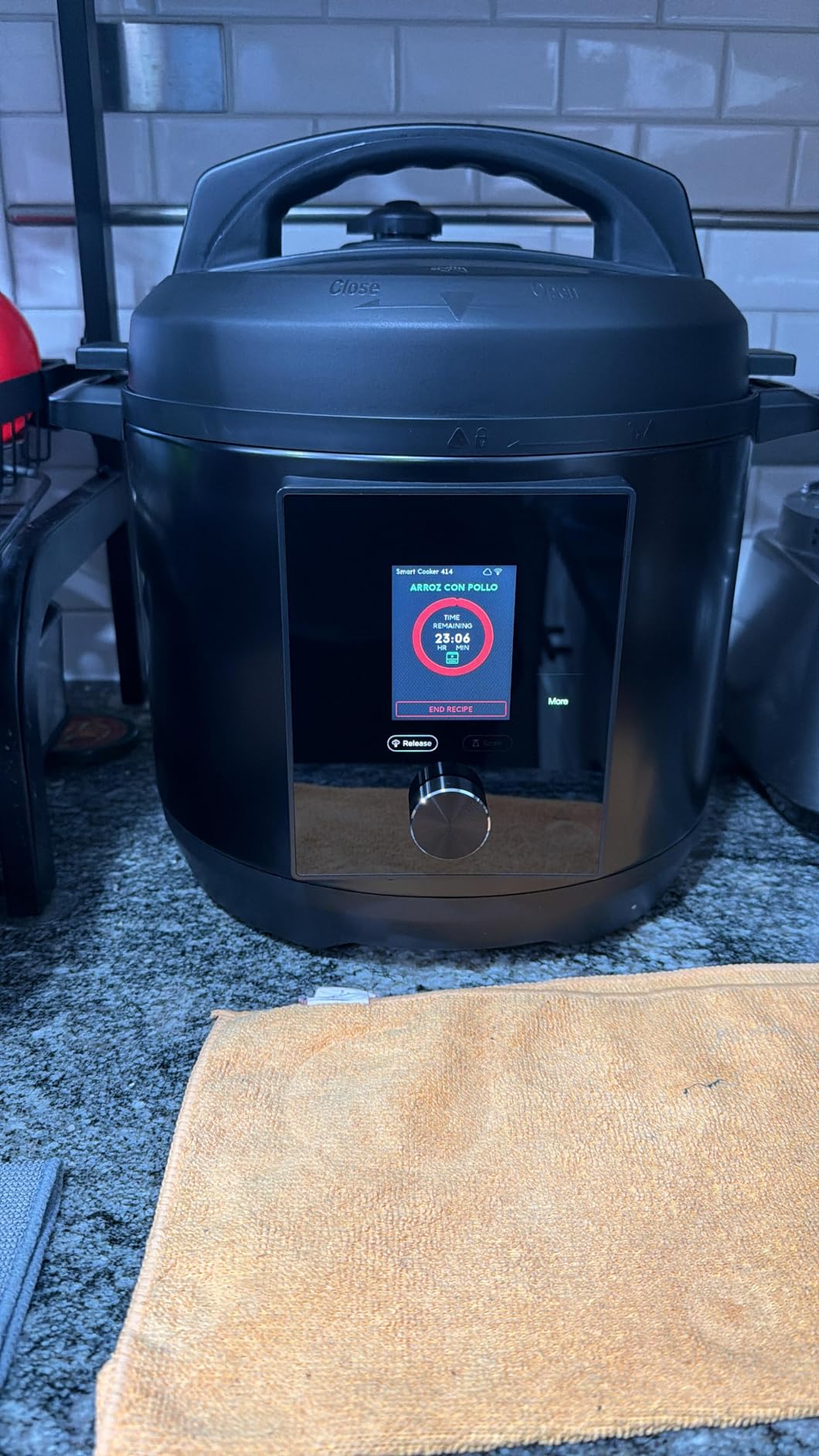 CHEF iQ Smart Pressure Cooker with WiFi and Built-in Scale - Easy-to-Use 10-in-1 Multicooker with 500+ Guided Recipes - Rice Cooker, Slow Cooker, Instant Meals for Foodies - 6 Quart - Family Size customer photo 1