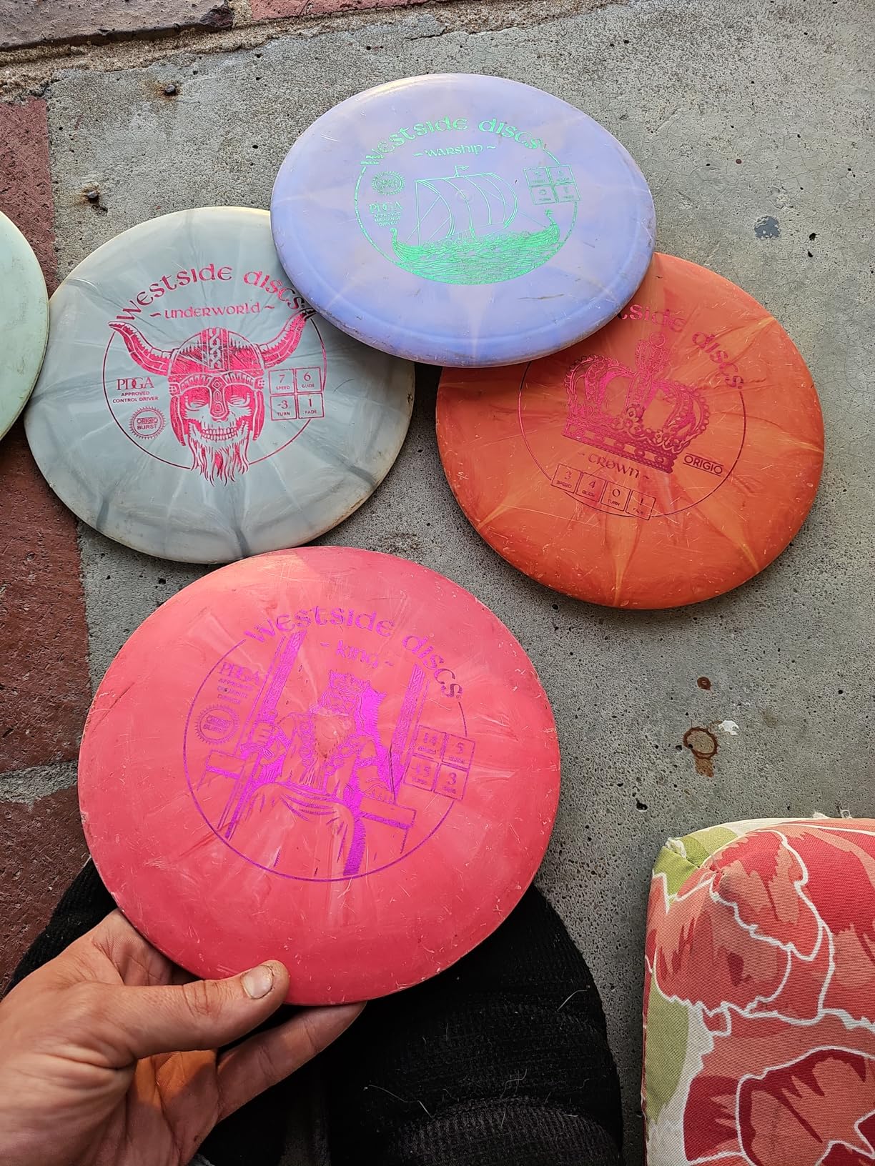 Westside Discs Origio Burst 3-Disc Golf Starter Set - Ideal All-in-One Disc Golf Set for Men - 1x Fairway Driver, 1x Midrange & 1x Putter Discs - Mini Marker Included - Colors Will Vary customer photo 1