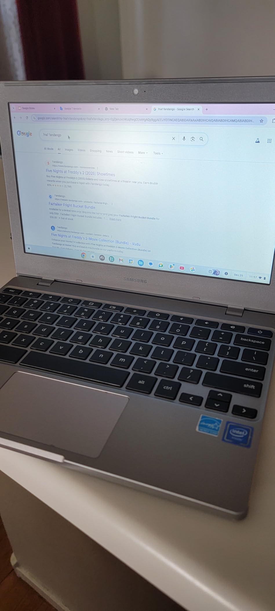 Samsung Chromebook 4, Chrome OS, 11.6-inch HD, Intel Celeron N4000, 4GB RAM, 32GB eMMC, Gigabit Wi-Fi customer photo 1