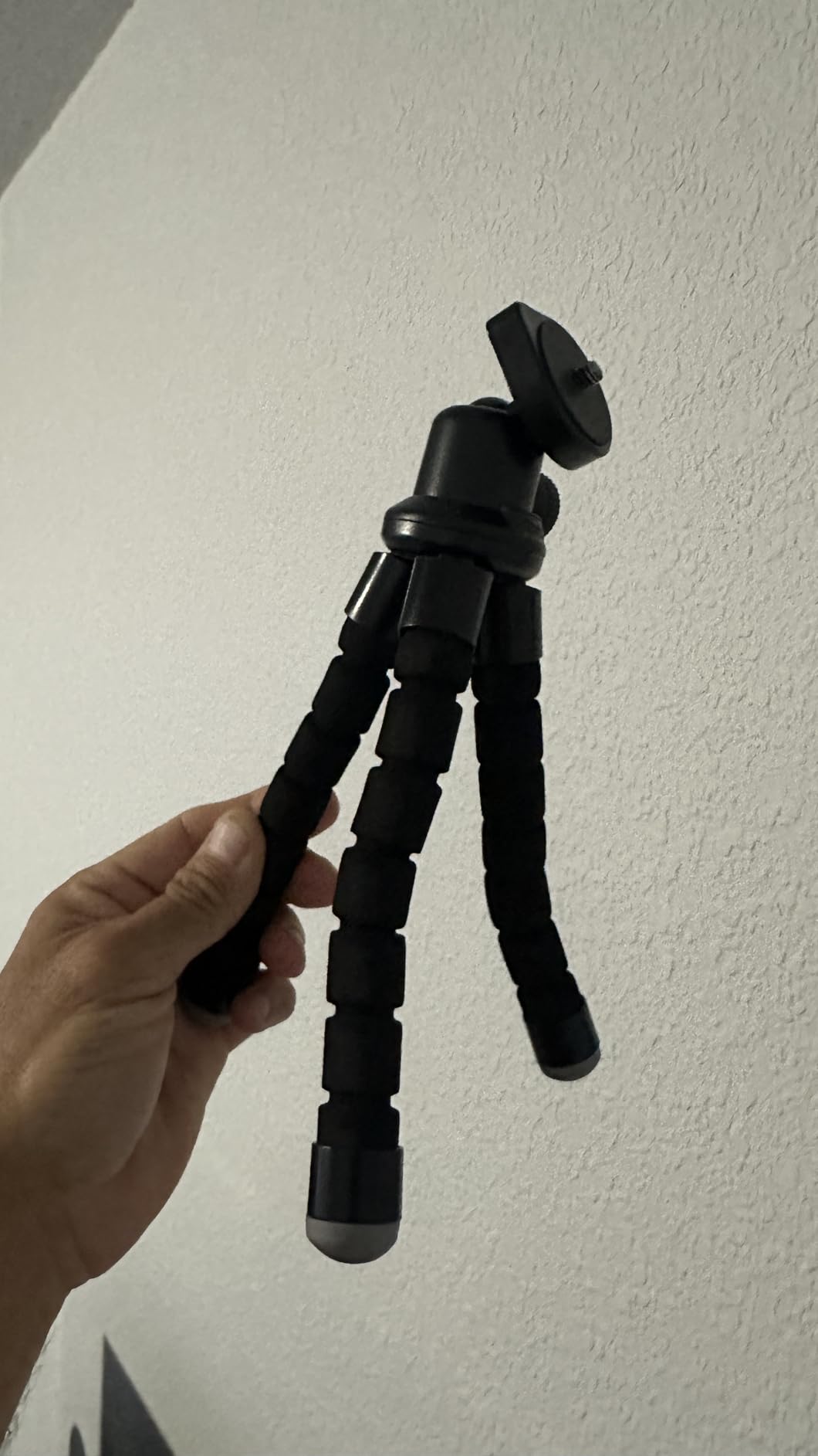 Ubeesize Phone Tripod, Portable and Flexible Tripods with Wireless Remote and Clip, Cell Phone Tripode Stand for Video Recording customer photo 1