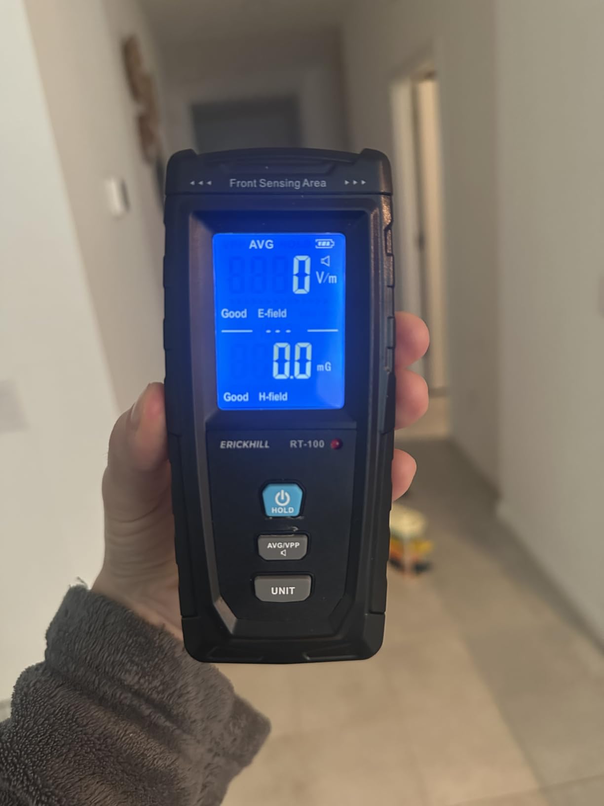 ERICKHILL EMF Meter, Detects Electric and Magnetic Fields, Handheld Digital EMF Detector with LCD Display, Sound-Light Alarm customer photo 2