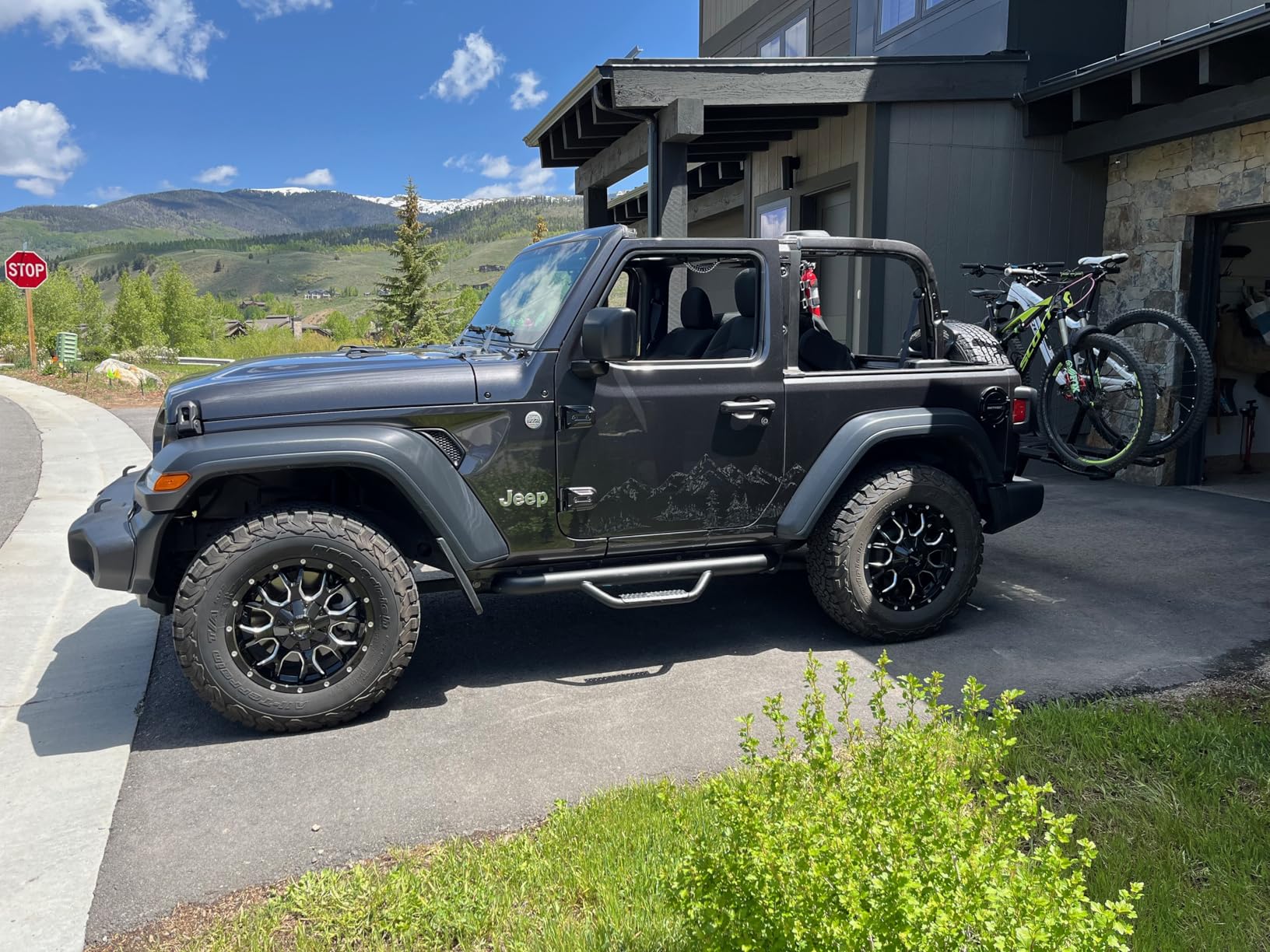 Hard Top Remover Lift for Jeep Wranglers: 2007-to-Present JK/JKU/JL/JLU + CJ, 2&4 Door + Lifted Jeeps. Quick & Easy Assembly. One Person System. Hardtop Removal/Installation in Minutes. Patented customer photo 1