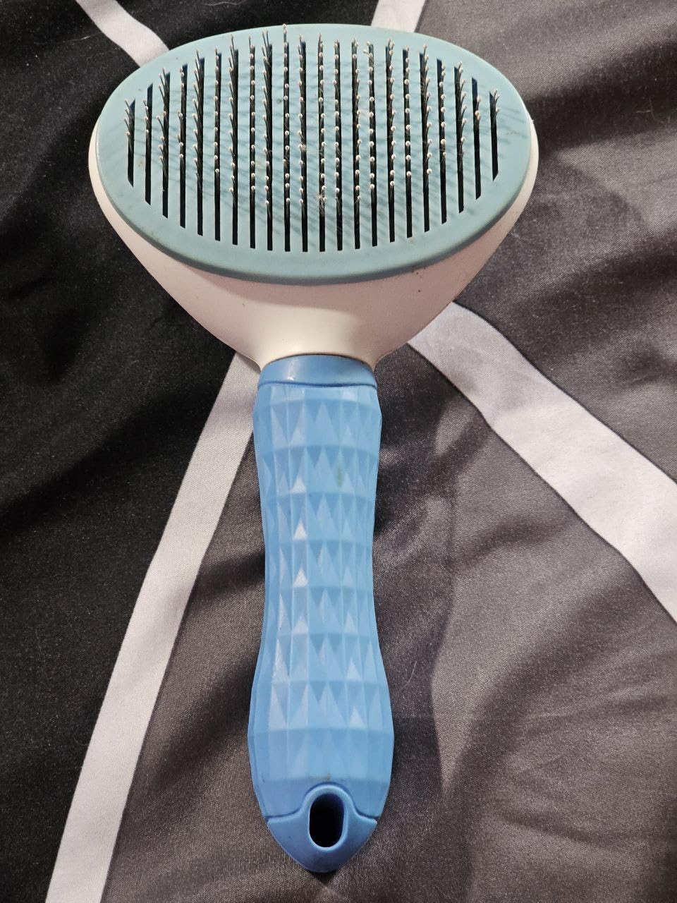 Depets Self Cleaning Slicker Brush, Dog Cat Bunny Pet Grooming Shedding Brush - Easy to Remove Loose Undercoat, Pet Massaging Tool Suitable for Pets with Long or Short Hair customer photo 1
