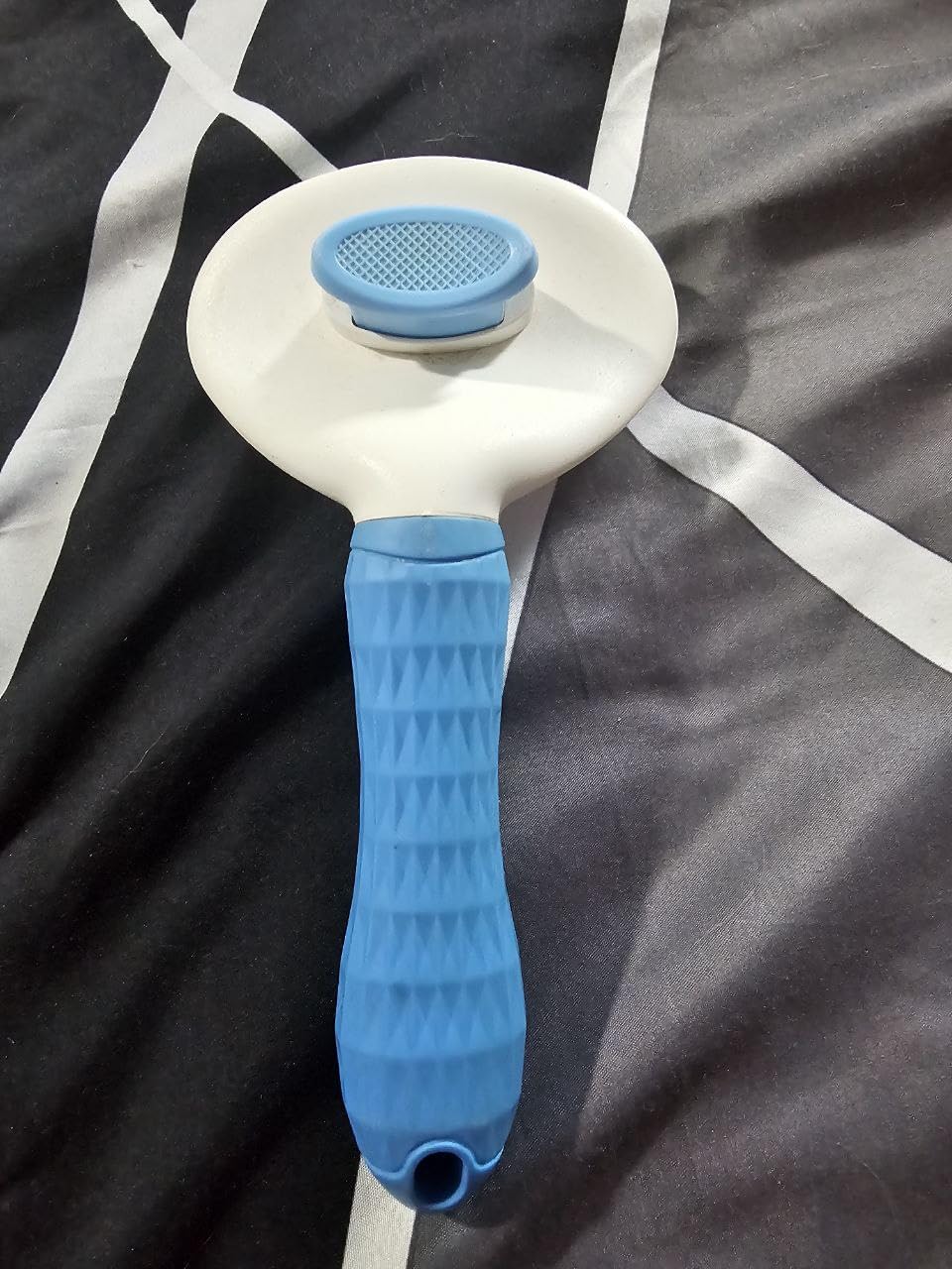 Depets Self Cleaning Slicker Brush, Dog Cat Bunny Pet Grooming Shedding Brush - Easy to Remove Loose Undercoat, Pet Massaging Tool Suitable for Pets with Long or Short Hair customer photo 2