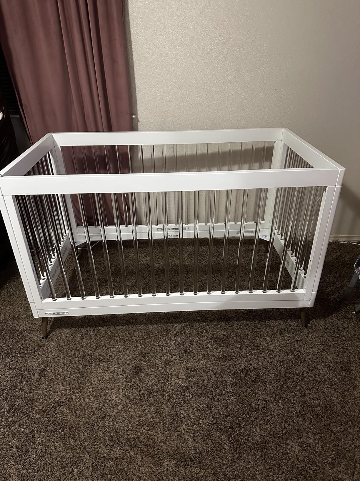 Delta Children Sloane 4-in-1 Acrylic Convertible Crib - Includes Conversion Rails, Bianca White w/Melted Bronze customer photo 2