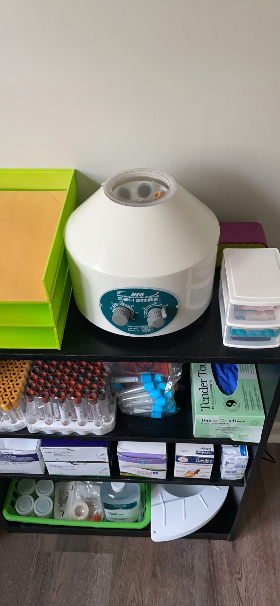 Desktop Electric Lab Laboratory Centrifuge Machine Lab Medical Practice w/Timer and Speed Control - Low Speed,4000 RPM, Capacity 20 ML x 6-110v by CALU LUKY customer photo 1