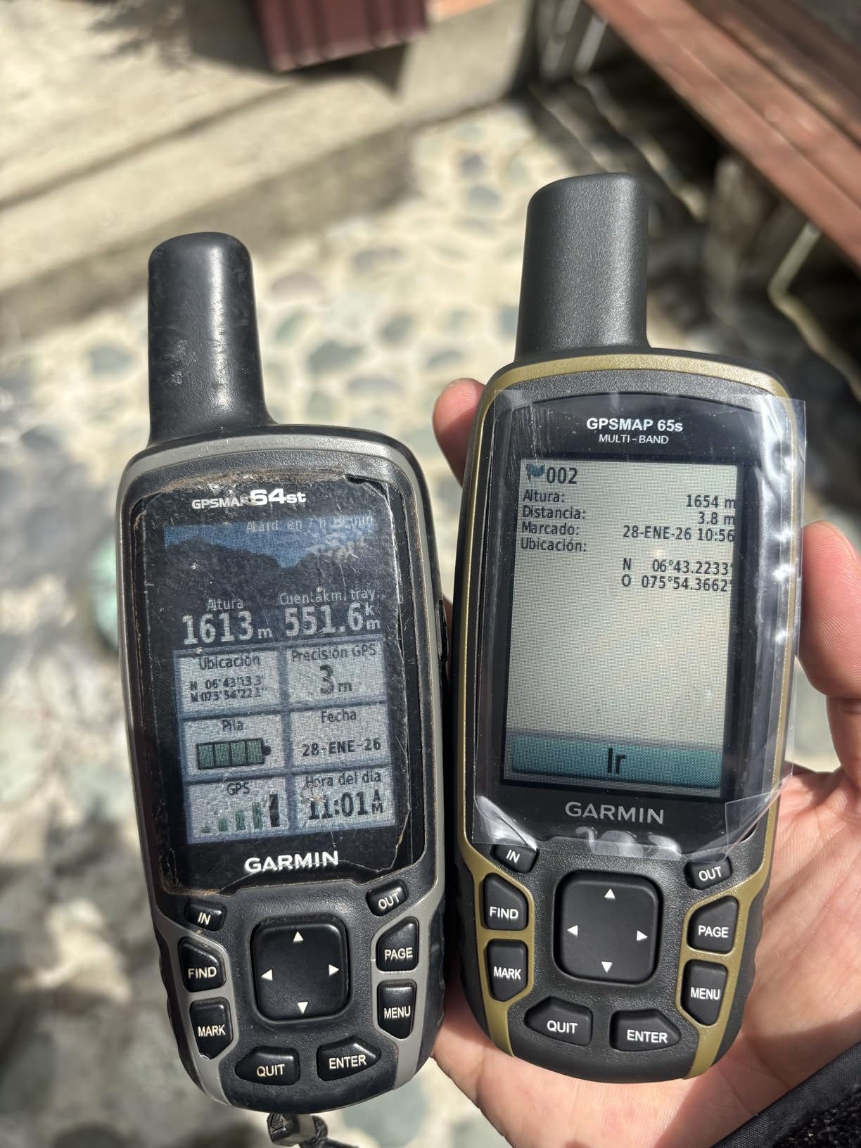 Garmin GPSMAP 65s, Button-Operated Handheld with Altimeter and Compass, Expanded Satellite Support and Multi-Band Technology customer photo 1