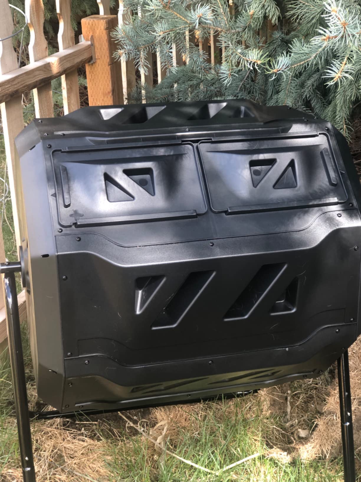 Large Composting Tumbler Dual Chamber Outdoor Garden Rotating Compost Bin Tumbling Composter with Sliding Door (43 Gallon, Black) customer photo 1