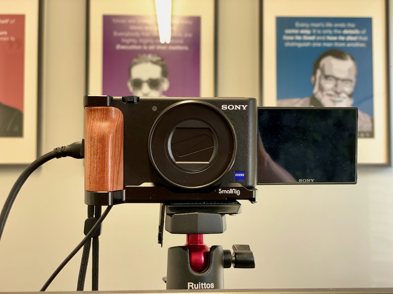 L-Shape Bracket Wooden Grip with Cold Shoe for Sony ZV1 Digital Camera - 2936 customer photo 2