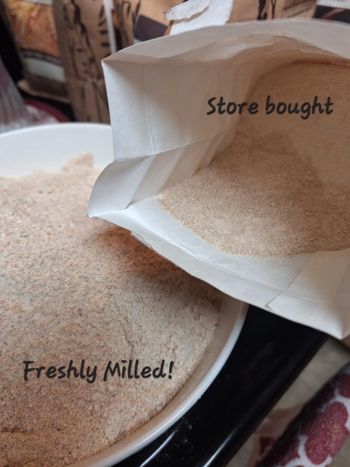 Moongiantgo 700g Grain Mill Grinder Commercial Spice Grinder 2500W Stainless Steel Electric Pulverizer Dry Grinding Machine for Wheat Corn Rice Pepper Herbs Coffee Beans (700g Swing, 110V) customer photo 2