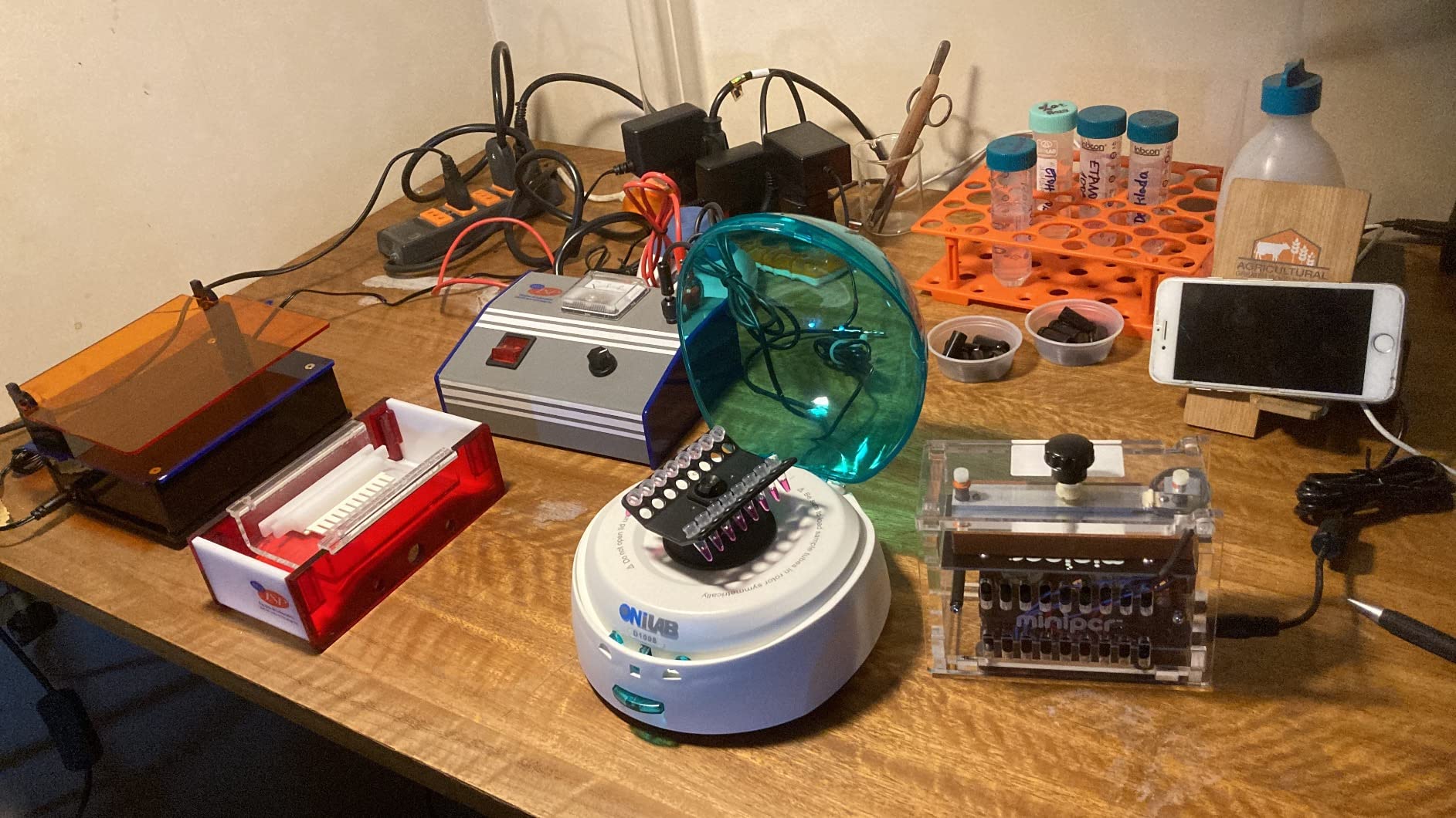 ONiLAB Scientific Mini Centrifuge 7000RPM, 2680 x g RCF, Lab Benchtop Centrifuge with 2 Rotors for 8 x 0.2/0.5/1.5/2.0ml and 0.2mL32 PCR Strips, Low Noise45dB, 100-240V,Blue lid(ONLY for MICROTUBES) customer photo 1