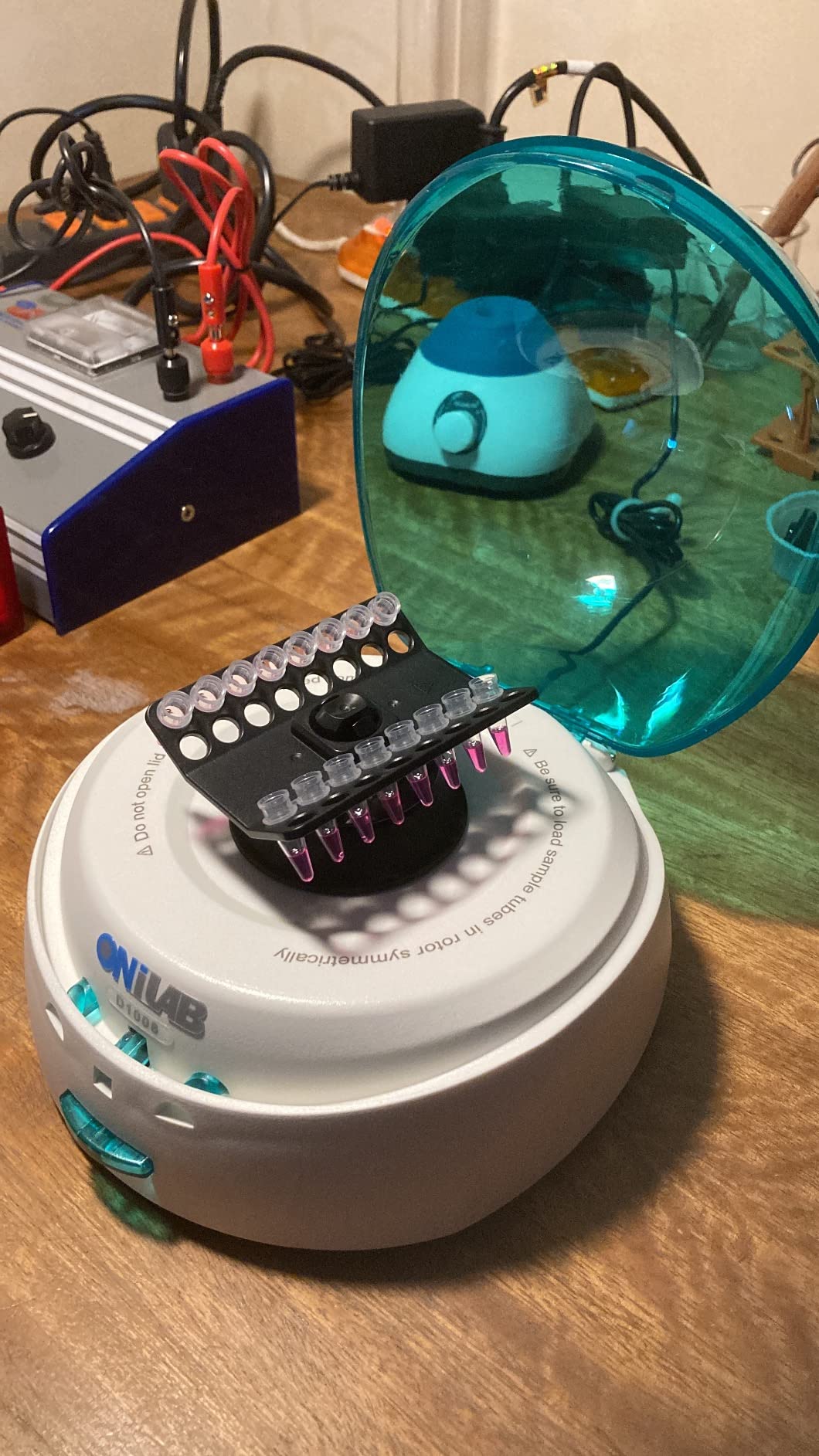 ONiLAB Scientific Mini Centrifuge 7000RPM, 2680 x g RCF, Lab Benchtop Centrifuge with 2 Rotors for 8 x 0.2/0.5/1.5/2.0ml and 0.2mL32 PCR Strips, Low Noise45dB, 100-240V,Blue lid(ONLY for MICROTUBES) customer photo 2