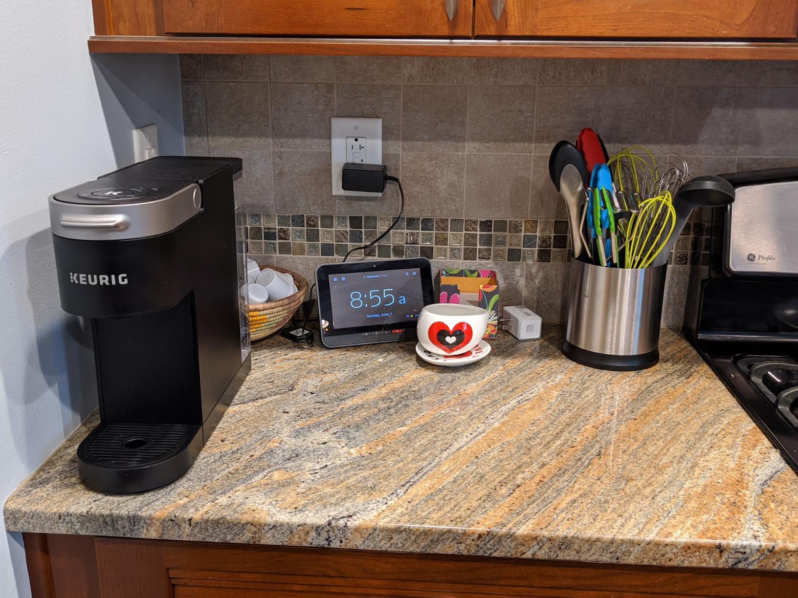 K-Slim Single Serve K-Cup Pod Coffee Maker, Multistream Technology, 3 Brew Sizes, Slim and Sleek Design, 46oz Removable Reservoir, White customer photo 2