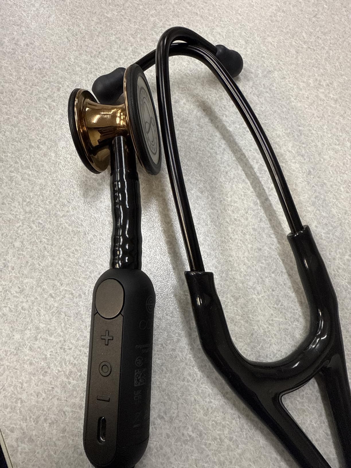3M Littmann CORE Digital Stethoscope - Up To 40x Amplification, Active Noise Cancellation, In-App Sound Wave Visualization - High Polish Rainbow Chestpiece customer photo 1