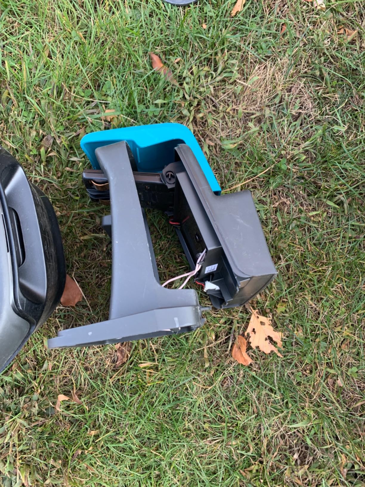 Gardena 15201-41 SILENO Minimo - Automatic Robotic Lawn Mower, with Bluetooth app and Boundary Wire, one of The quietest in its Class, for lawns up to 2700 Sq Ft customer photo 2