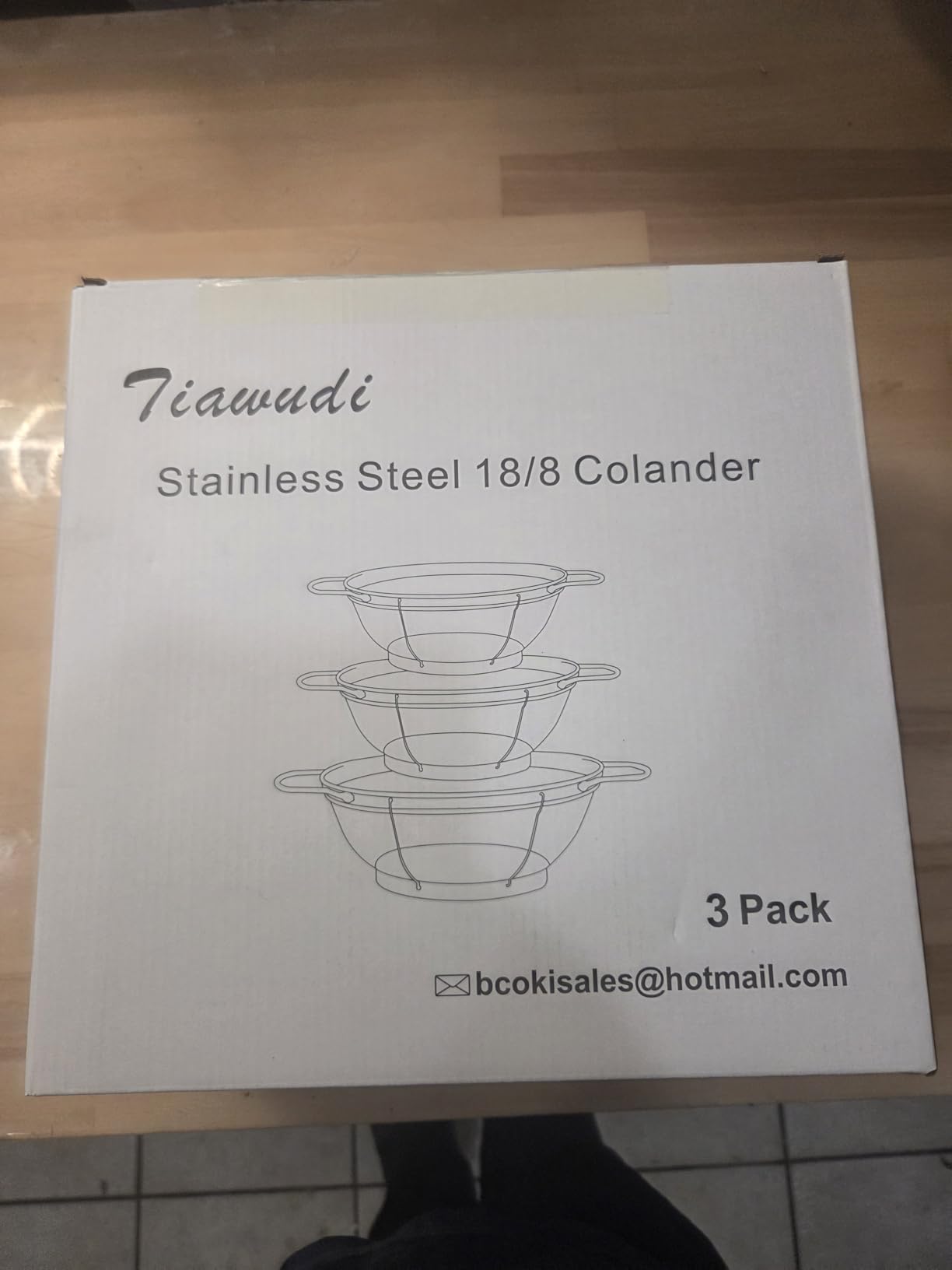 3 Pack 18/8 Stainless Steel Colander Sieves(5-Quart, 4-Quart and 3-Quart), Mesh Strainer Net Baskets with Handles & Resting Base for Strain, Drain, Rinse or Steam customer photo 1