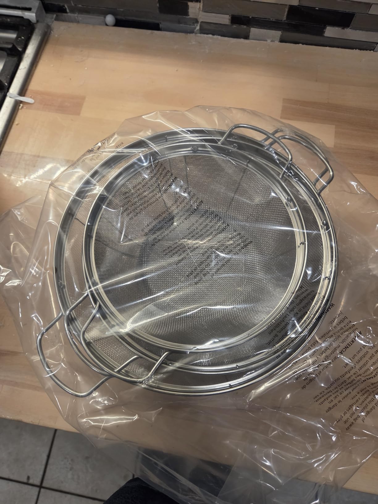3 Pack 18/8 Stainless Steel Colander Sieves(5-Quart, 4-Quart and 3-Quart), Mesh Strainer Net Baskets with Handles & Resting Base for Strain, Drain, Rinse or Steam customer photo 2