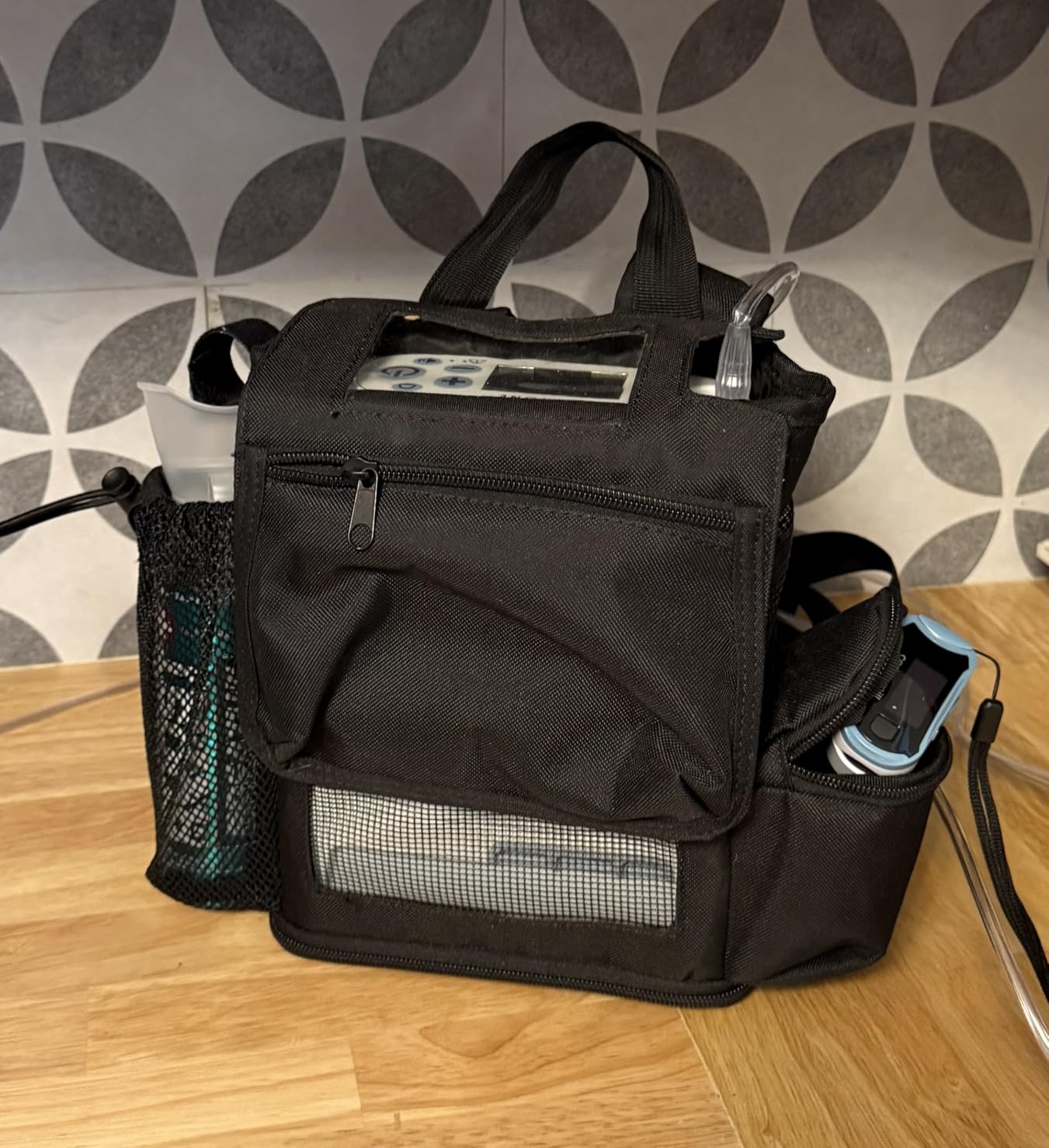 O2TOTES Premium Backpack - Fits Inogen One G5 & Inogen Rove 6 customer photo 1